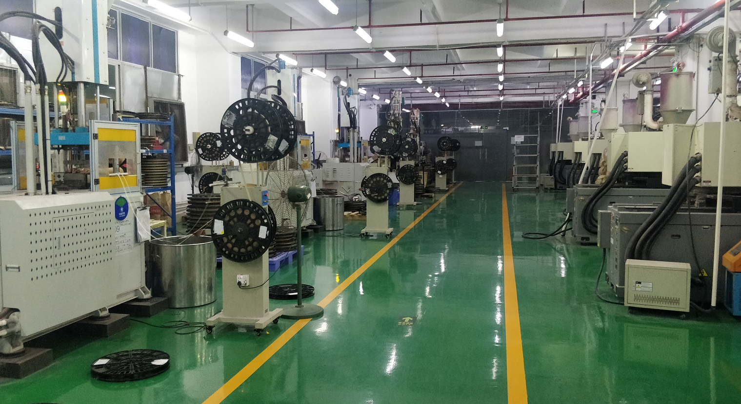 Precision Plastics Molding 1